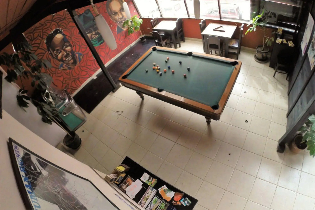 Hostal LAuberge Inn