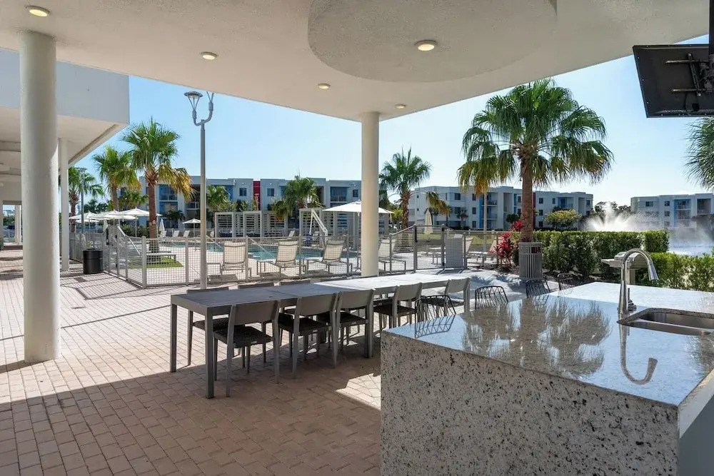 Daytona 2BR Getaway Parking Family & Pet-friendly