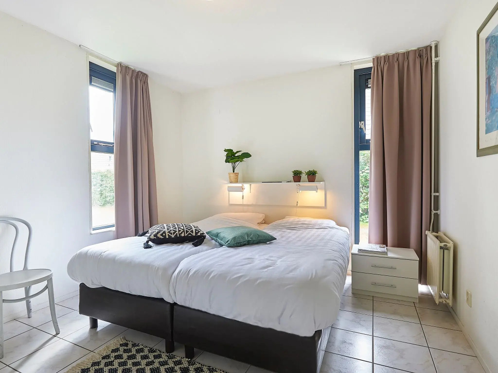 Holiday Home in Zeeland near Beaches