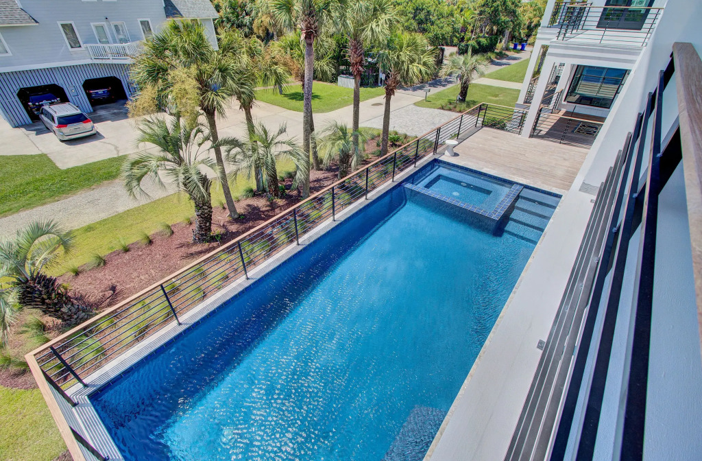 3 47th Avenue by Avantstay Oceanfront + Private Pool + View