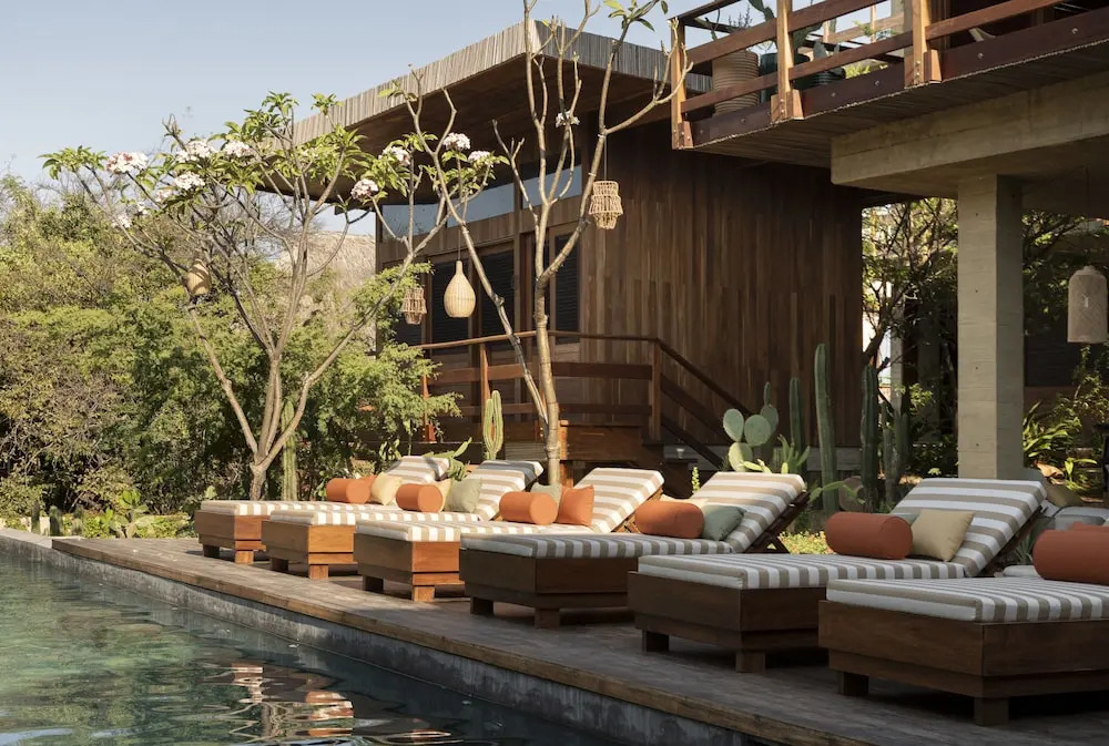 Ennea Hotel