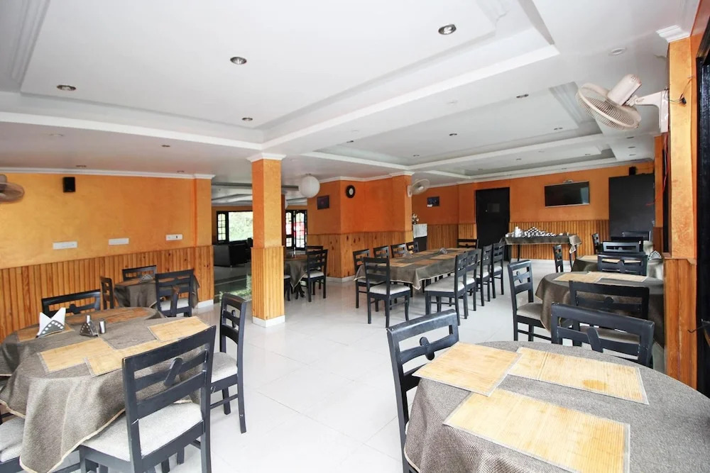OYO 4109 Hotel Traveller Inn