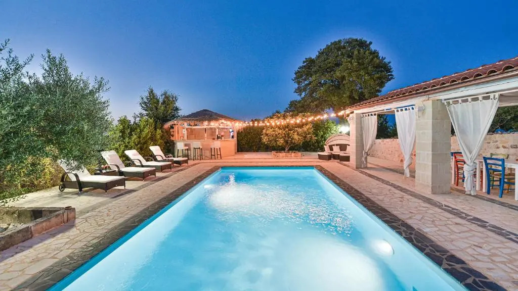 TRULLI ITALIA 6&2, Emma Villas