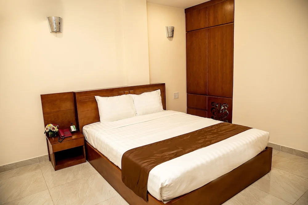 Tu Phuong Hotel