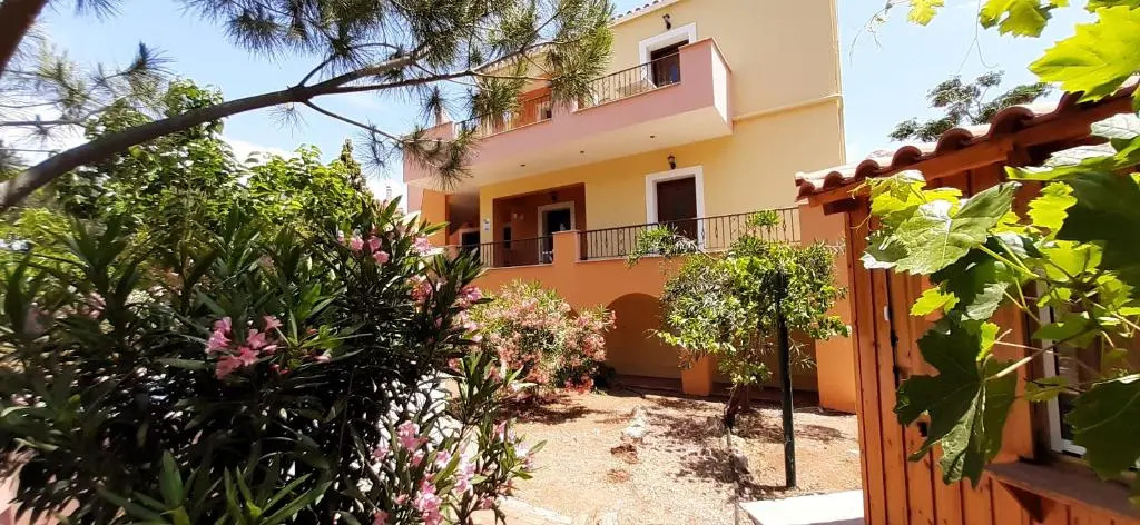 Savvas Apartments