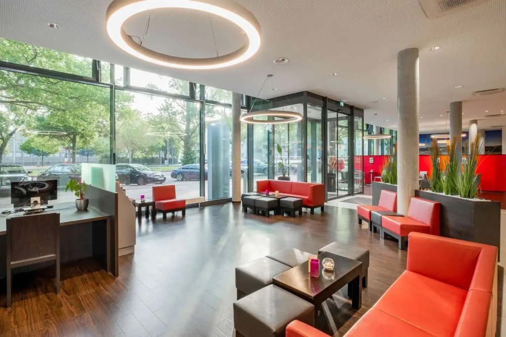 Отель Premier Inn Hannover City University hotel