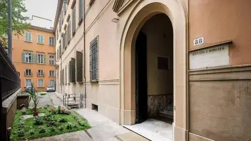 Irnerio 1471 Bologna Hld 34482