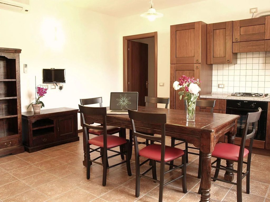 Residenza Locci - Rooms & Apartments