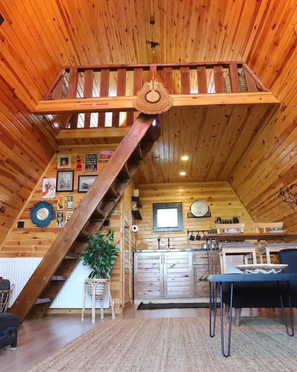 İnce Bungalov