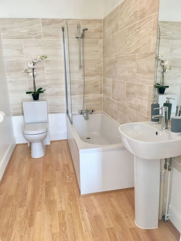 Netley Village Apartment By Your Stay Solutions Short Lets & Serviced Accommodation Netley Southampton With Free Wi-Fi