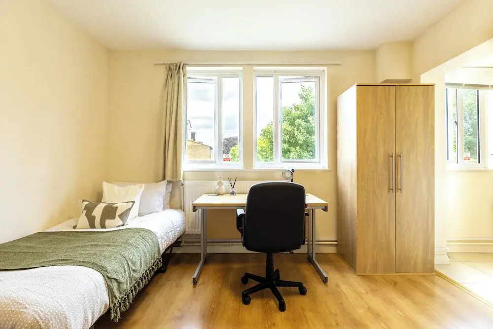 For Students Only - Brooke Hall in London