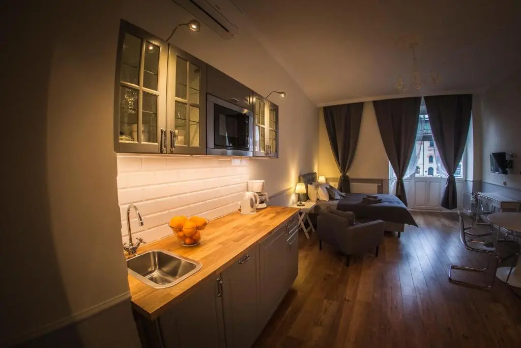 Angel House Apartments