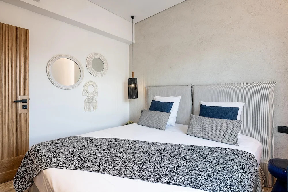 Domi Luxury Apartment by Cura Villas Collection