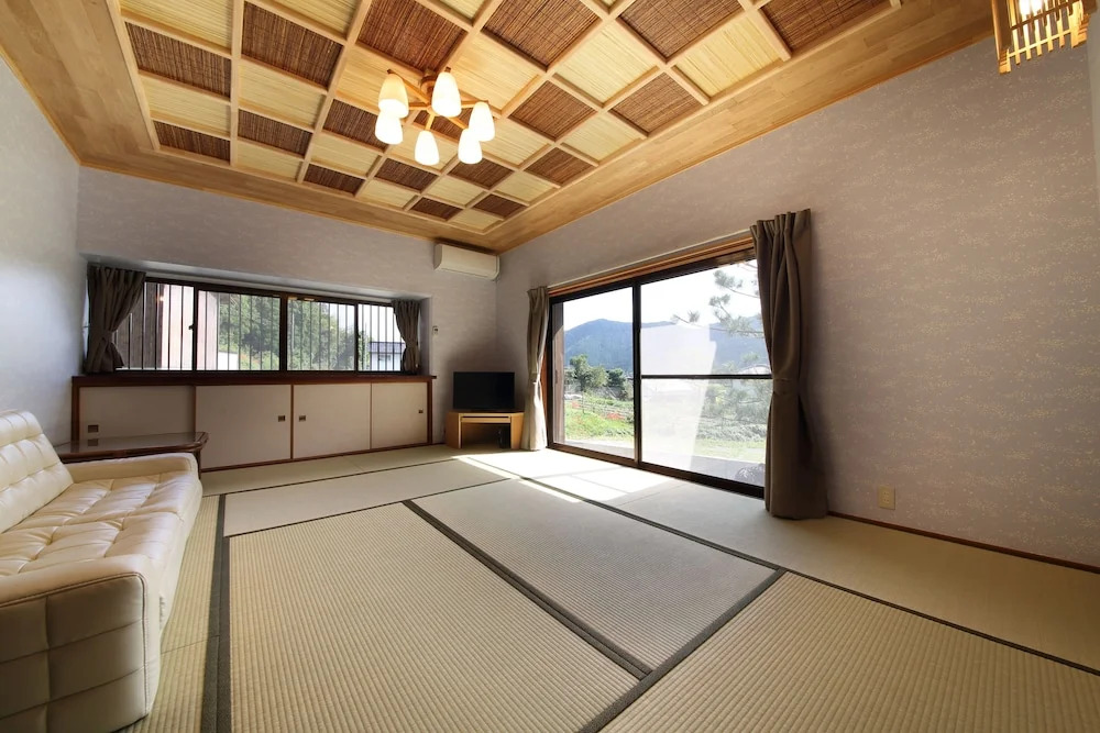 Shiso House