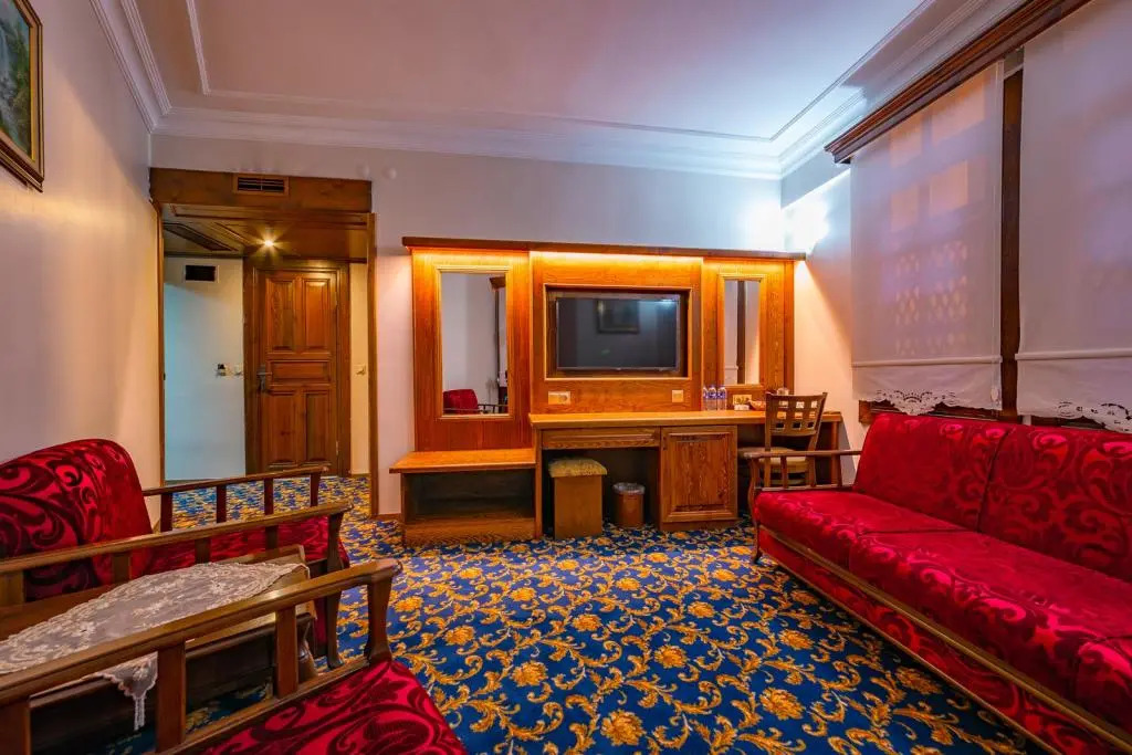 Zalifre Hotel