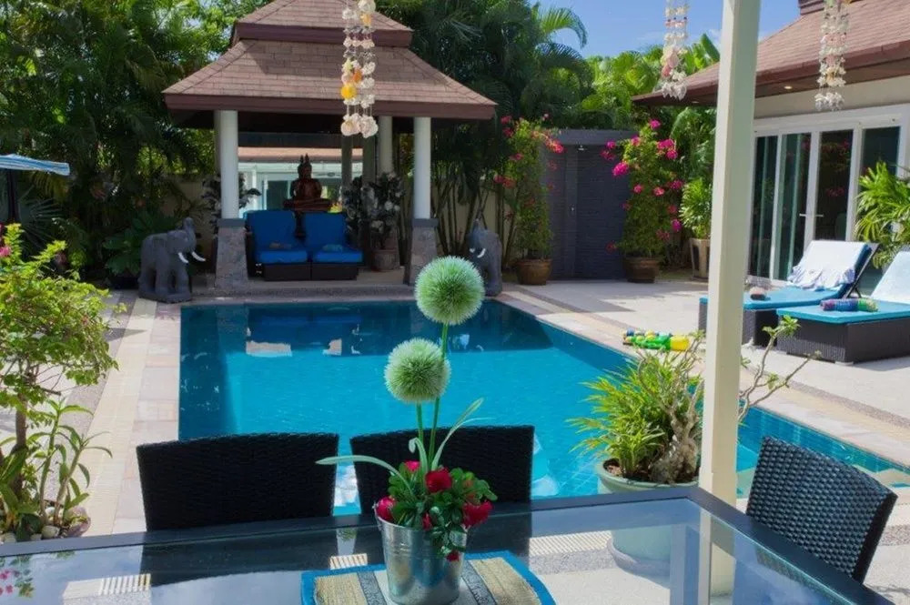 Cophi Villa 3 bd pool villa Nai harn