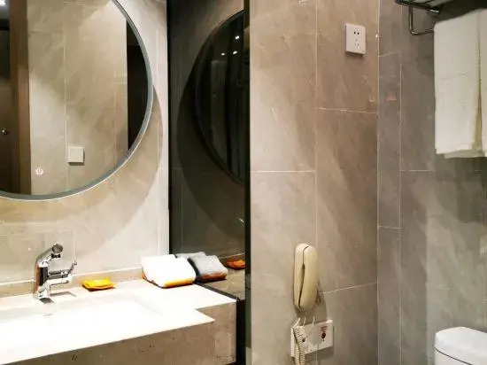 In City Hotel（Meizhou Wanda）