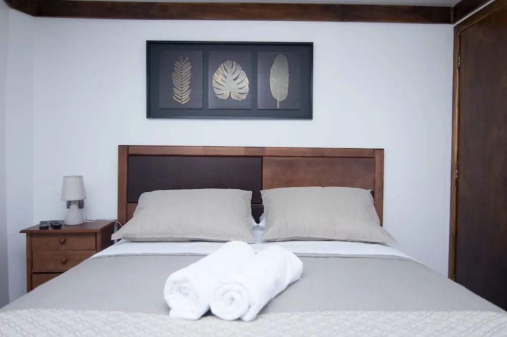 Hostel Lucia Suites