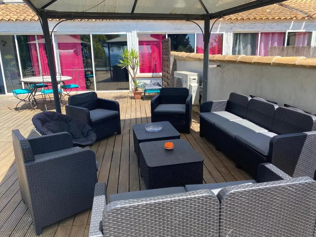 Cavaliere Apt 125M2 Piscine