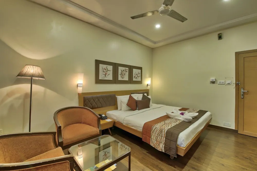 World Choice Vishwaratna Prestige Hotel