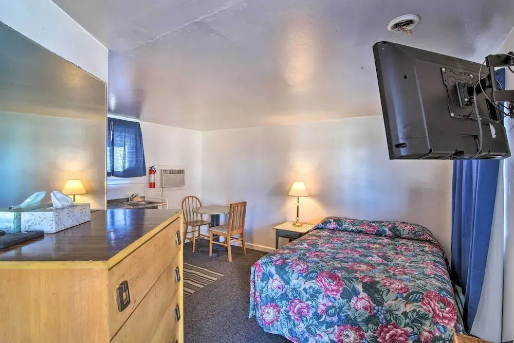 Vacation Rental in Loveland 1 Mi to Downtown!