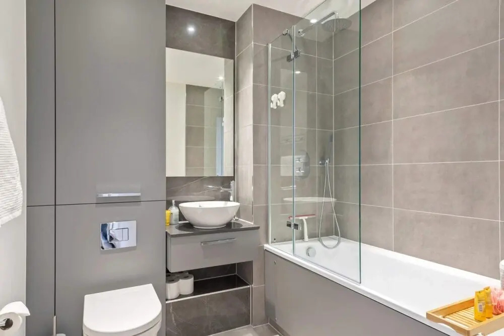 Modern 1 Bedroom Apartment Near Olympic Park