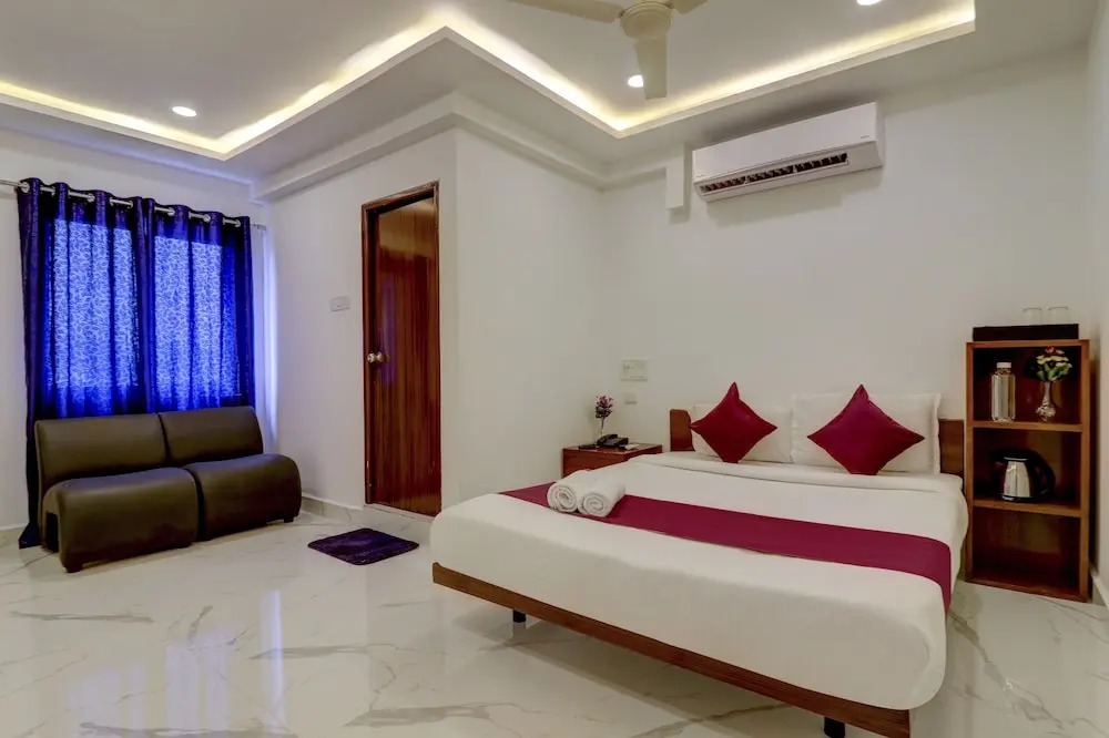 INR Suites - Hitech City
