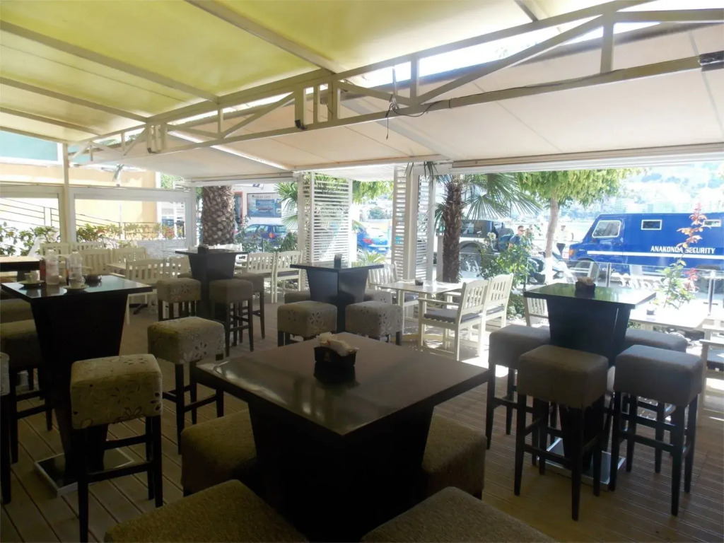 Hotel Mano
