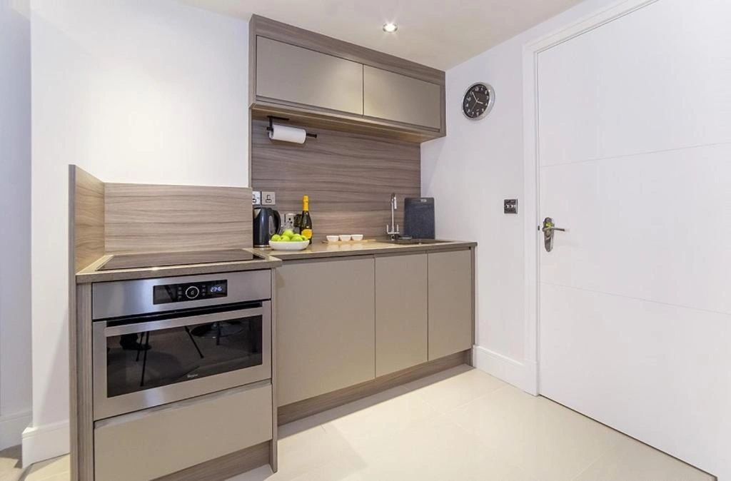55 Cocoa Suites York, Parking onsite