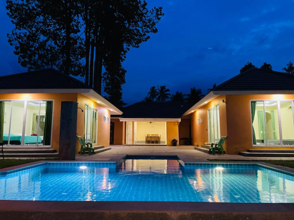 Khanom Garden Suite