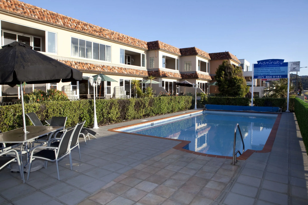 Admiralty Lodge Motel