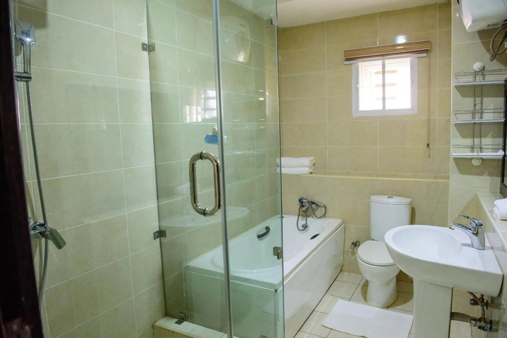 4 Bedroom Duplex-24Hrs Electricity/WIFI/Security