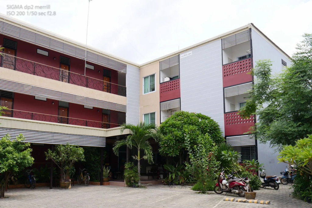 Pakdee House