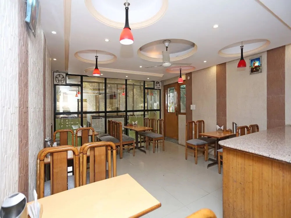 Hotel Moon 2 by Oyo Rooms