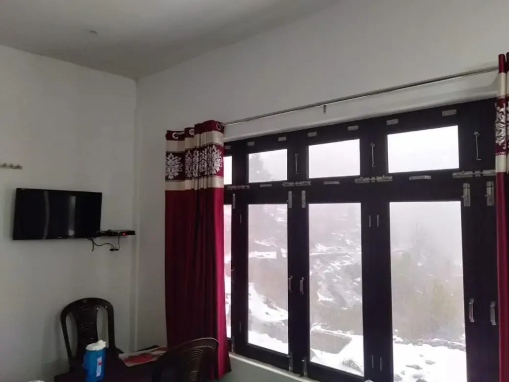 Maa Bhawani Hotel - Munsiyari