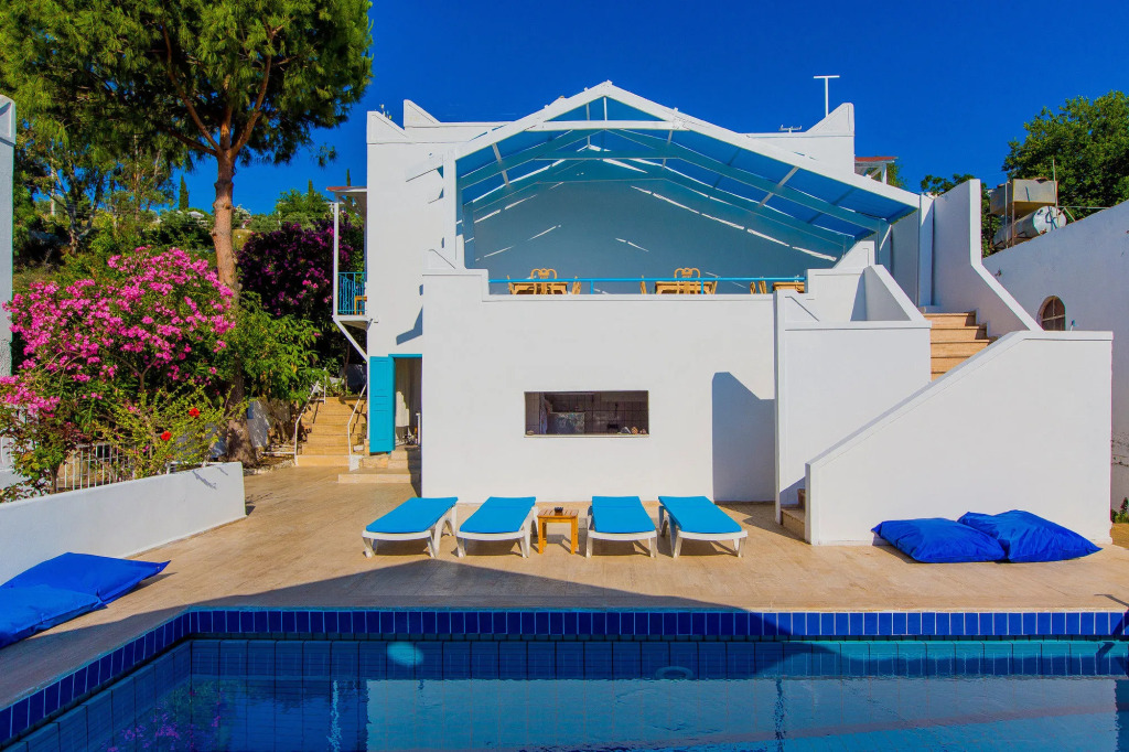 Sisyphos Hotel