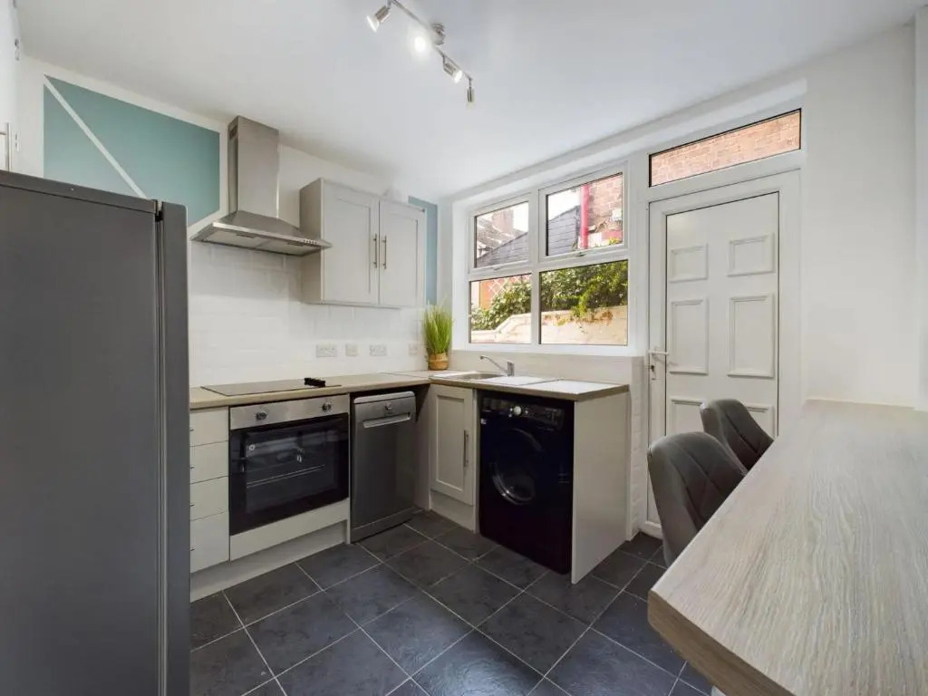 Contemporary 4BD Home nr Liverpool City Centre