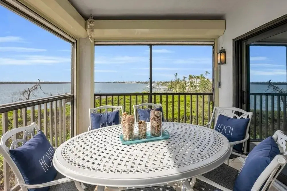 Sunset Captiva Bayside 204 2 Bedroom Condo