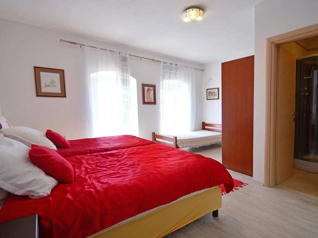 Holiday home Andrea with whirpool by Villas Guide