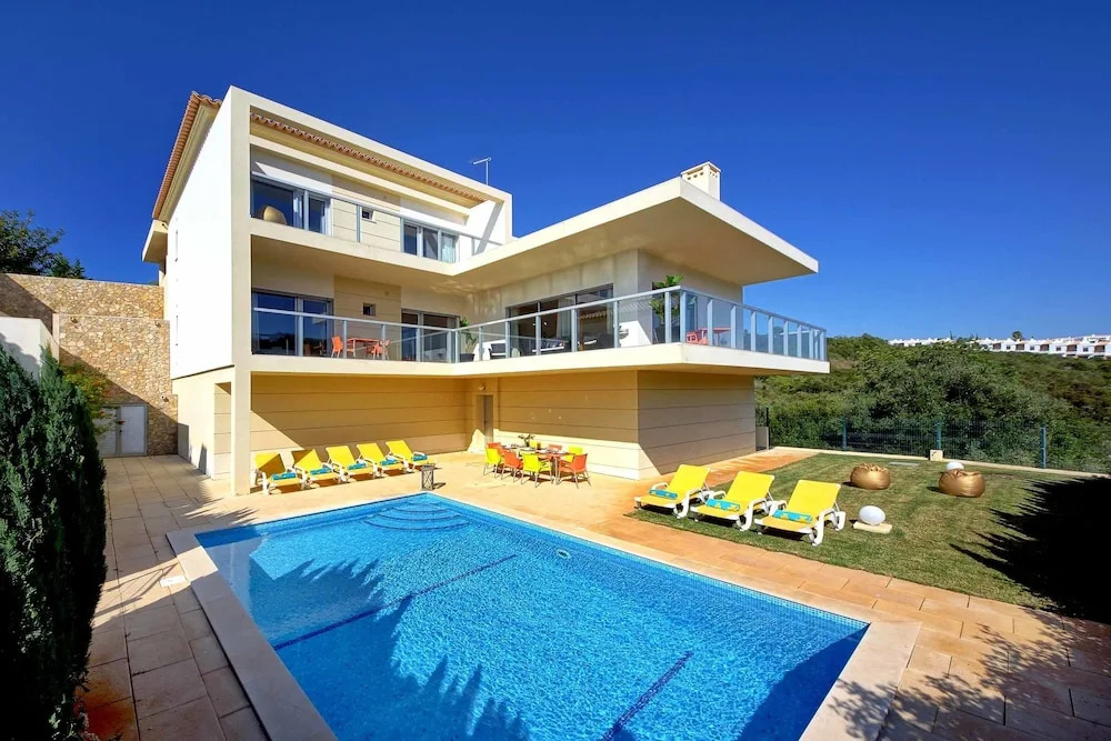 Villa Aqua