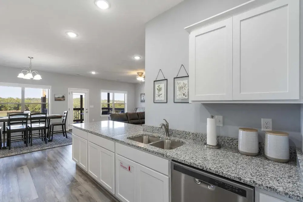 Stonebridge Escape Sleeps 8!