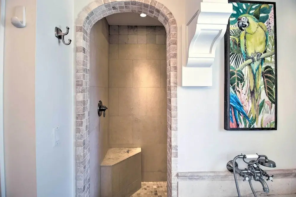 2 Mi to Dtwn: Luxury Getaway in Palm Beach Gardens