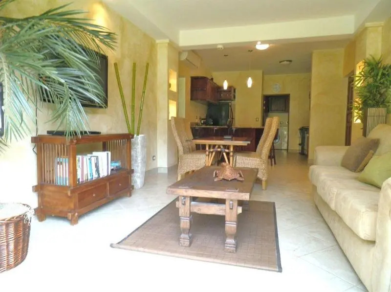 The Oaks Tamarindo Pool Front Condominiums fast wifi