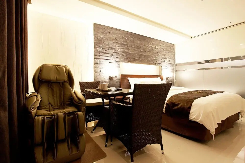 Pocheon Hotel Commune Motel(포천 호텔 꼬뮨 광릉수목원점(드라이브인 무인텔))
