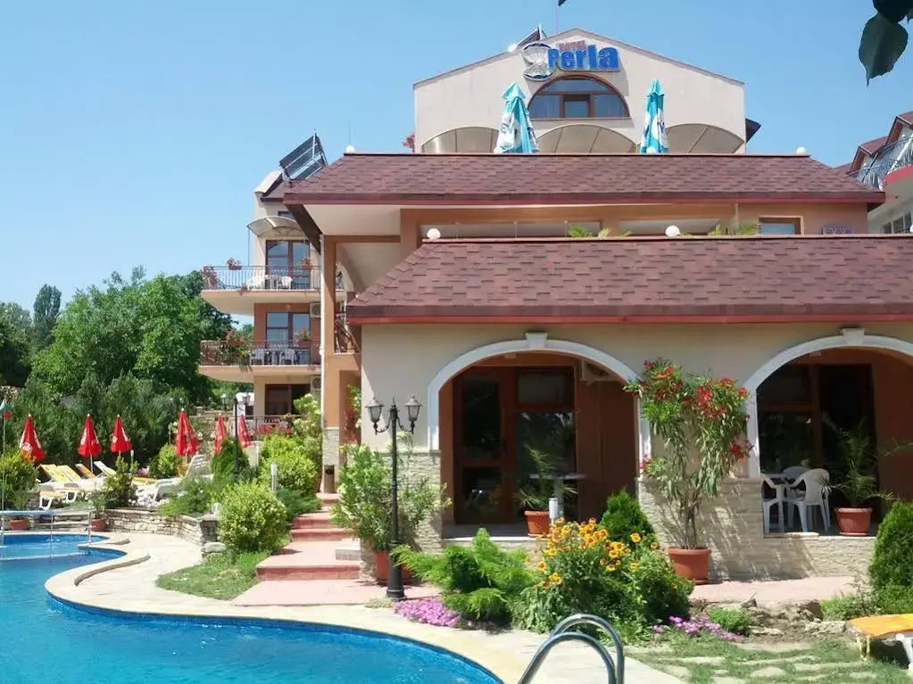 Perla Family Hotel