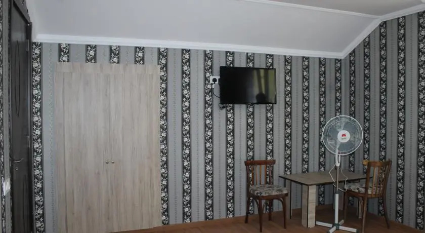 Guesthouse on Tamar Mefe St.14