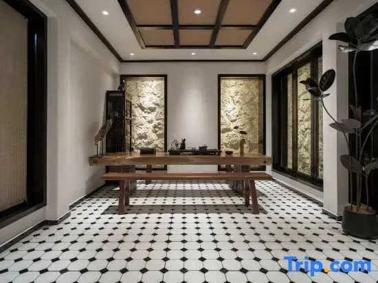 Dali StarLight Half Mountain Sea View Resort (Erhai Haidongfang Branch)