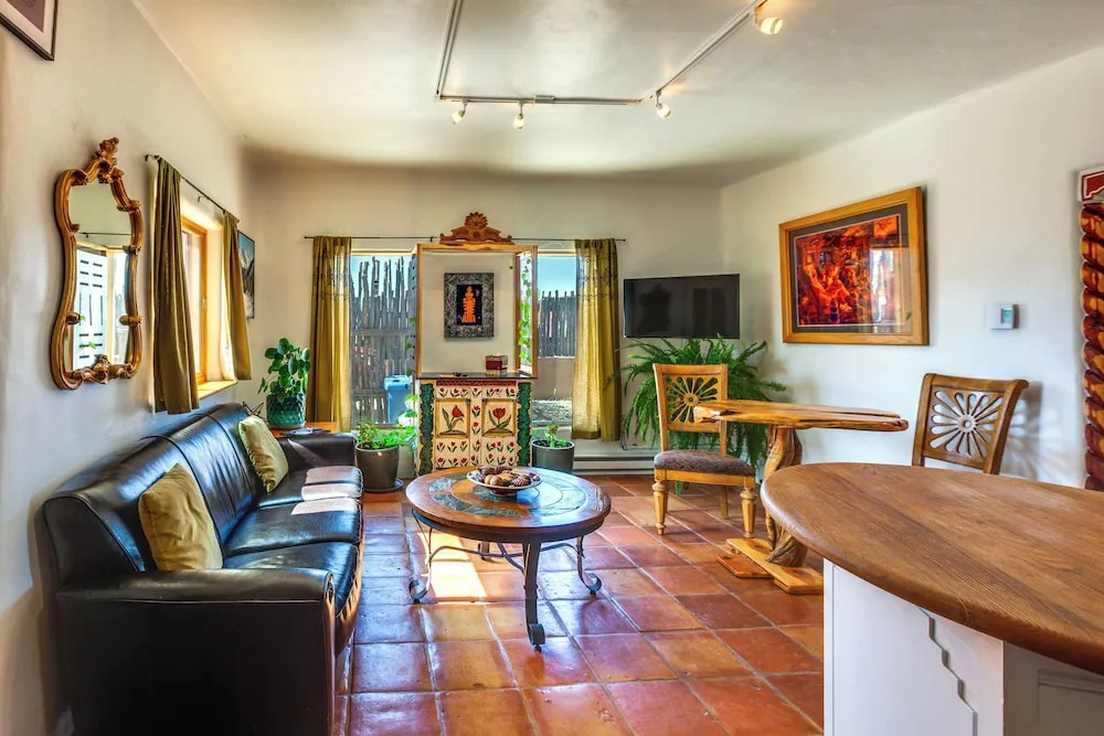 Hot Tub, Sunset Views! Couples Escape in El Prado