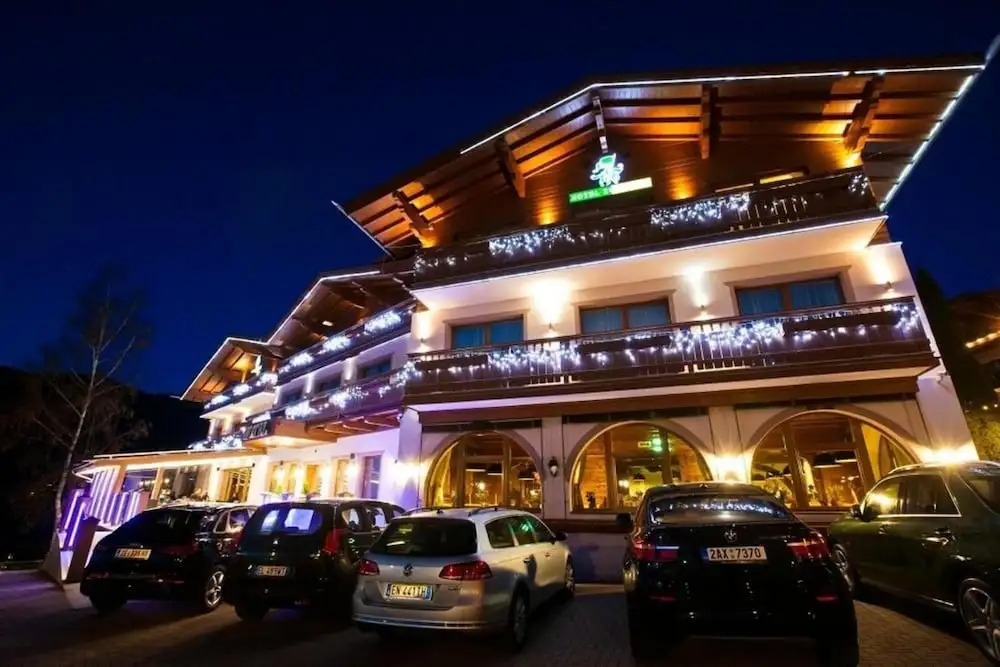 Hotel Zur Burg