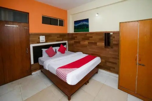 OYO 24714 Leela's Guest House